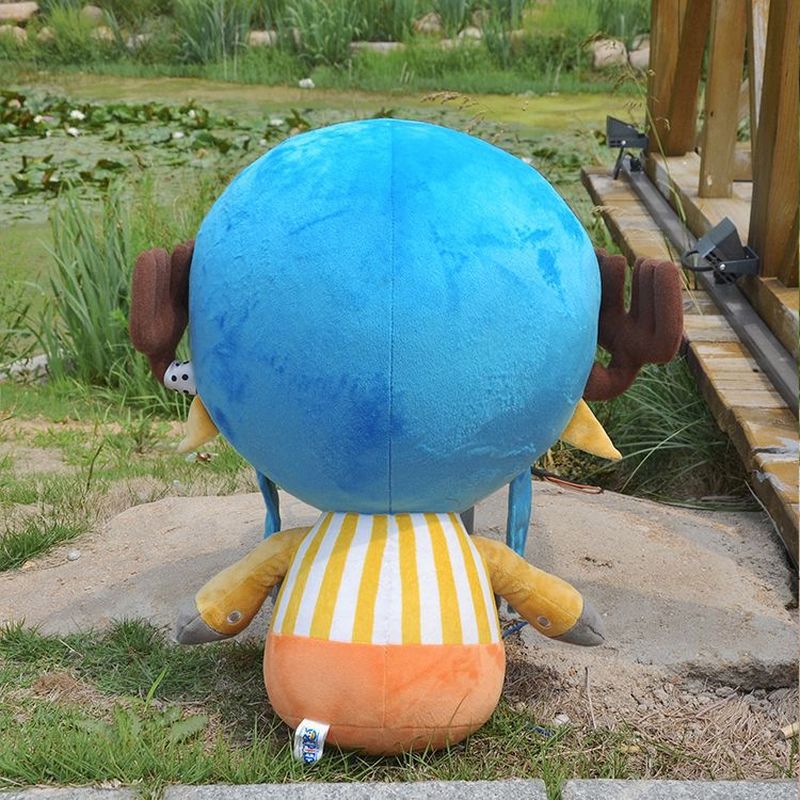 Peluche Tony Tony Chopper clas - Throw Pillow avis et prix
